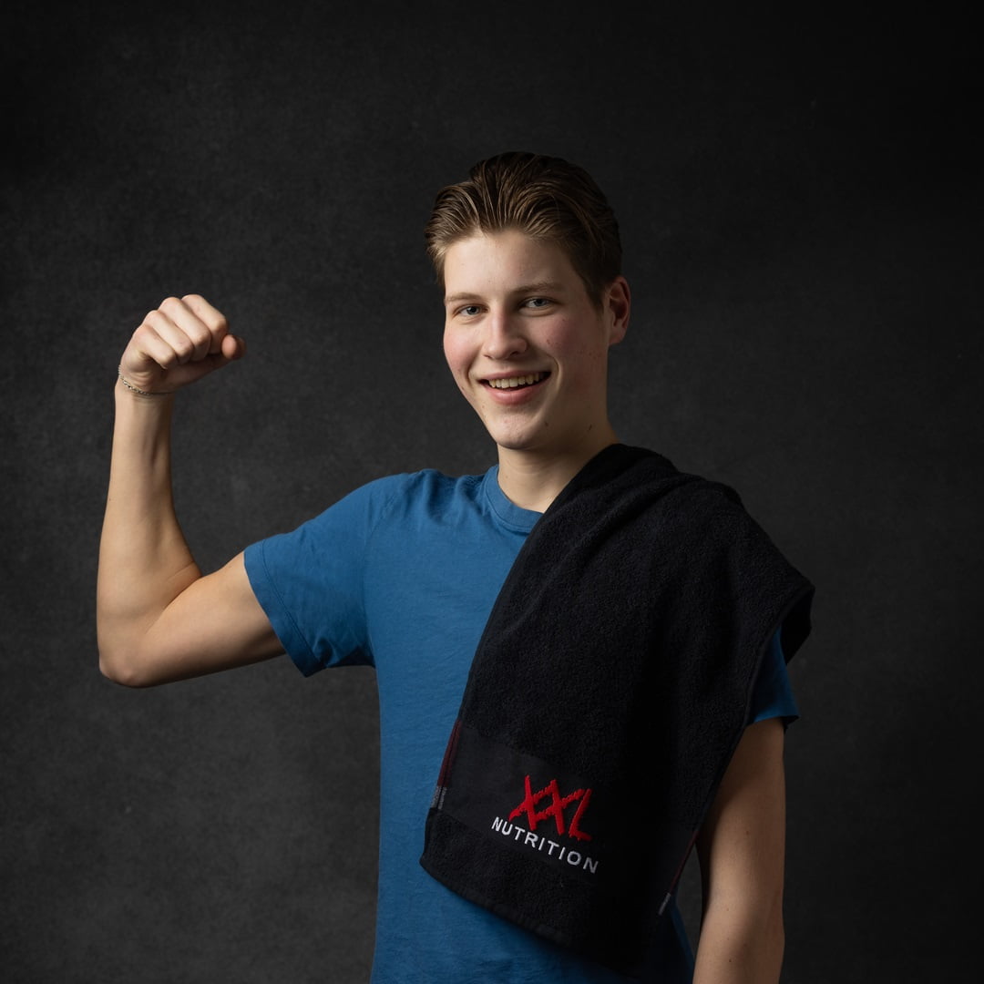 Dirk afgebeeld met zijn hobby fitness.